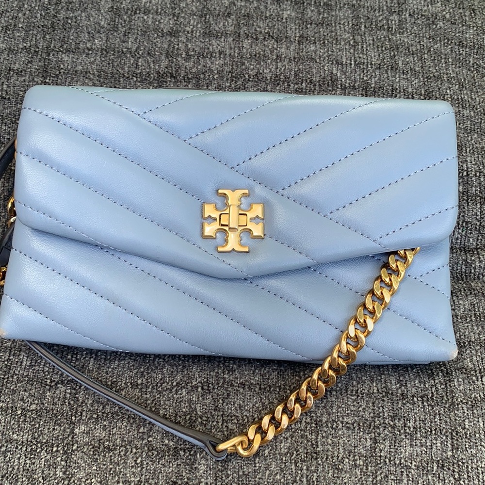 SALE! Tori Burch Kira Chevron chain wallet